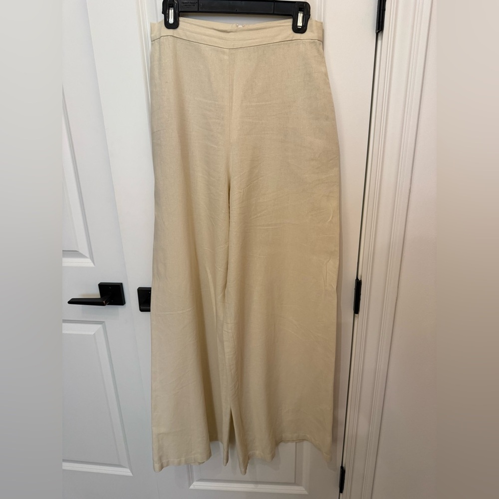 High-waisted linen pants, size 6